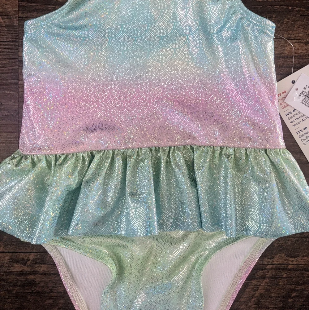 NWT Old Navy Swimsuit